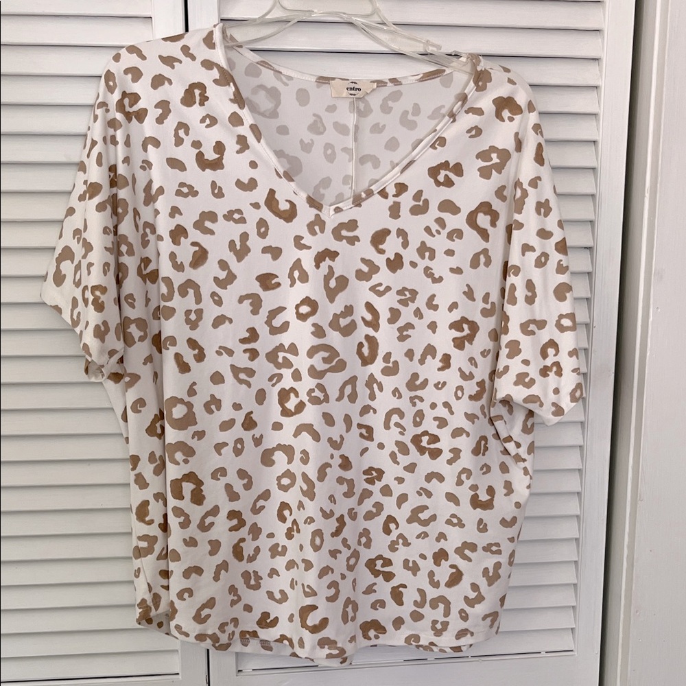 Entro Tan Leopard Print V-Neck Top